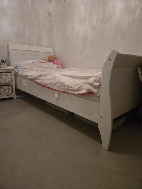Woood Joy, - Leuk bed voor meisjeskamer! Zgan, Kinderen en Baby's, Kinderkamer | Bedden, Zo goed als nieuw, 180 cm of meer, 85 tot 100 cm