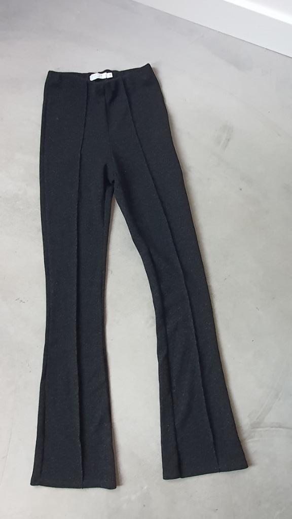 Zwarte Flared Glitter Broek van Costes Studio – Maat XS, Kleding | Dames, Broeken en Pantalons, Maat 34 (XS) of kleiner, Zwart