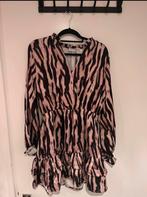 Jurkje beige zebraprint - Loavies, Kleding | Dames, Jurken, Nieuw, Beige, Maat 42/44 (L), Ophalen of Verzenden