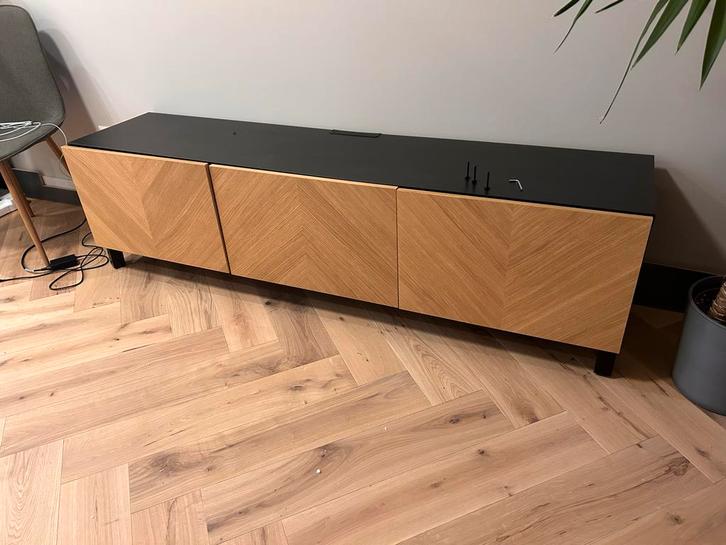 IKEA Besta TV meubel - 180cm - Zo goed als nieuw, Huis en Inrichting, Kasten | Dressoirs, Zo goed als nieuw, 150 tot 200 cm, 25 tot 50 cm