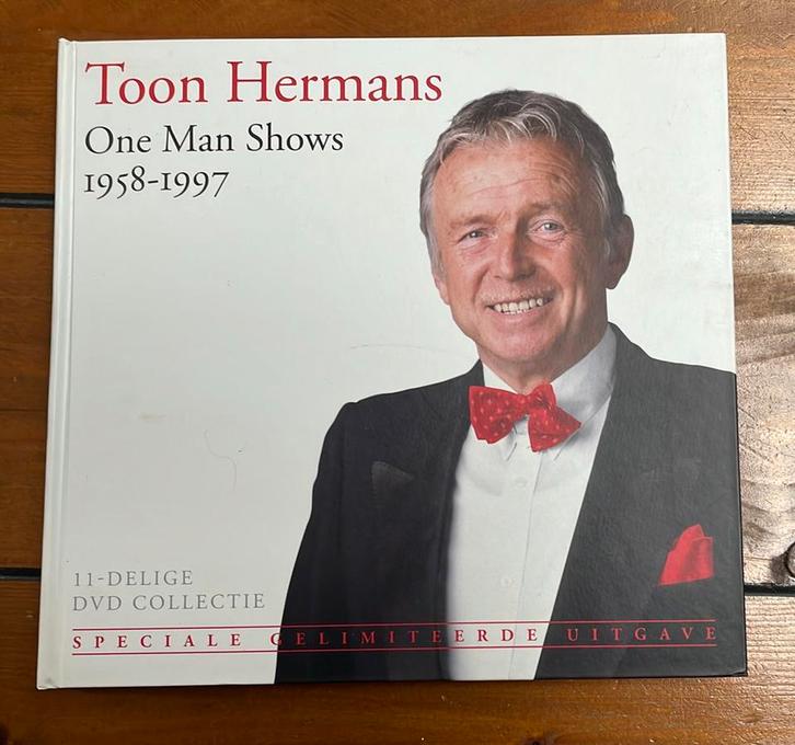 11 DVD’s en boek Toon Hermans One-Man Shows, Cd's en Dvd's, Dvd's | Cabaret en Sketches, Zo goed als nieuw, Stand-up of Theatershow