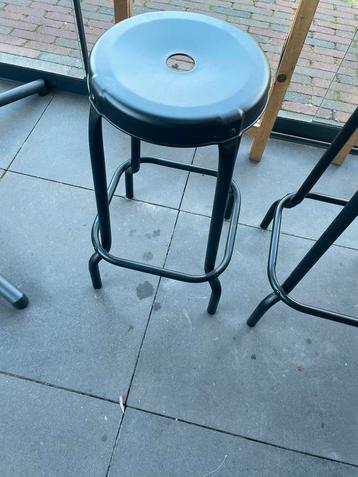 2 zwarte IKEA barkrukken beschikbaar voor biedingen