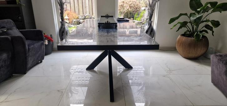 Goossens Eettafel Mango Hout - Z.G.A.N., Huis en Inrichting, Tafels | Eettafels, Ophalen