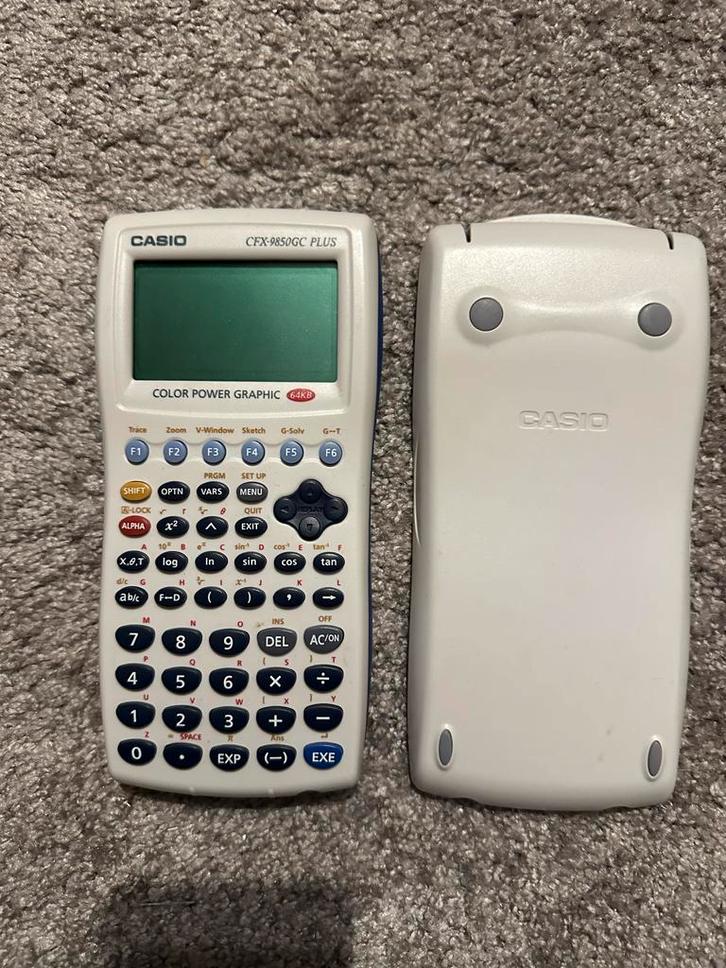 Casio CFX-9850GC PLUS Grafische Rekenmachine, Diversen, Rekenmachines, Zo goed als nieuw, Grafische rekenmachine, Ophalen of Verzenden