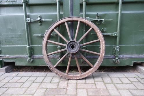 Houten wagenwiel, karrewiel, in goede staat! ø 82 cm., Antiek en Kunst, Curiosa en Brocante, Ophalen of Verzenden