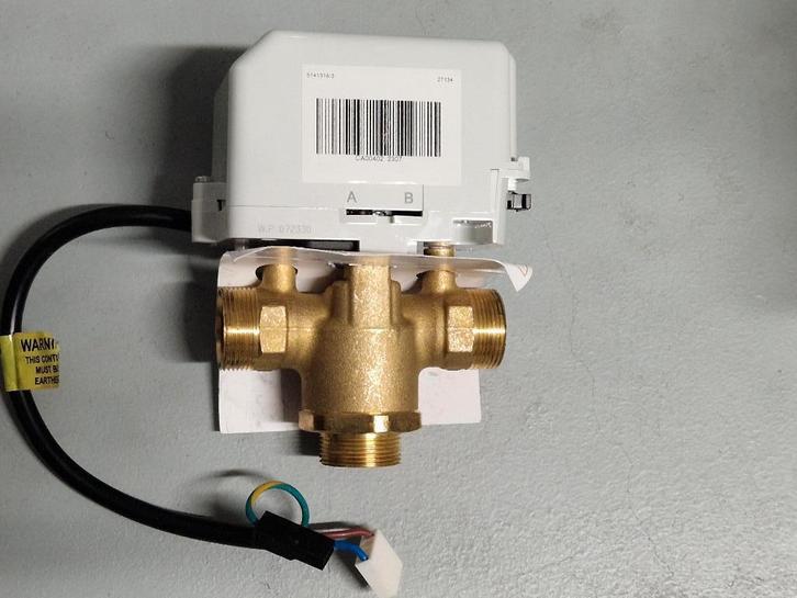 3weg klep Drayton. itho daalderop 24-80, Doe-het-zelf en Verbouw, Verwarming en Radiatoren, Zo goed als nieuw, Cv-ketel of Combi-ketel