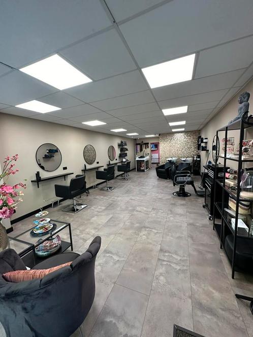 Ter overname Goedlopende kapsalon in Oss, Sieraden, Tassen en Uiterlijk, Uiterlijk | Haarverzorging, Nieuw, Overige typen, Ophalen