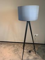 Vloerlamp Zuiver, Huis en Inrichting, Lampen | Vloerlampen, Ophalen, Zo goed als nieuw, Metaal, 150 tot 200 cm