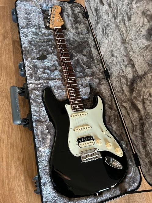 Fender American professional stratocaster shawbucker hss, Muziek en Instrumenten, Snaarinstrumenten | Gitaren | Elektrisch, Zo goed als nieuw