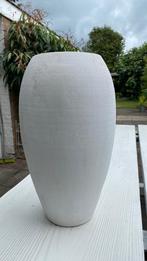 Witte aardewerk hoge bloempot, Ophalen, Gebruikt, Rond, Binnen