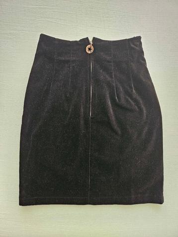 Zwart rokje van Corel maat S beschikbaar voor biedingen
