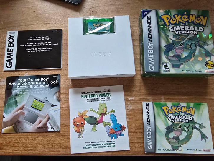 Pokémon Emerald Version - Game Boy Advance Compleet!, Spelcomputers en Games, Games | Nintendo Game Boy, Zo goed als nieuw, Role Playing Game (Rpg)