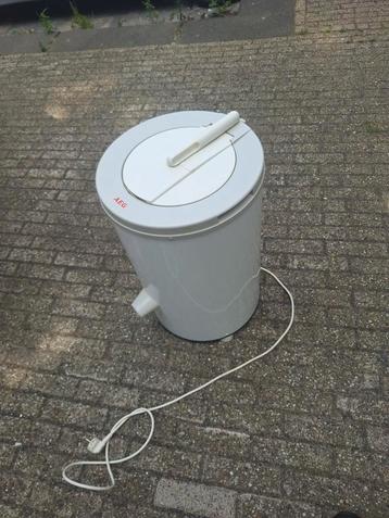 AEG Wringer - Perfect voor kleine ruimtes! beschikbaar voor biedingen