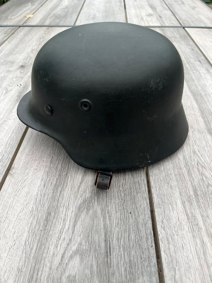 Duitse helm m35 m40 repro ww2 wo2, Verzamelen, Militaria | Tweede Wereldoorlog, Helm of Baret, Duitsland, Ophalen of Verzenden