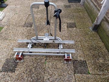 fietsendrager voor trekhaak , 2 fietsen , kantelbaar , 40 kg beschikbaar voor biedingen