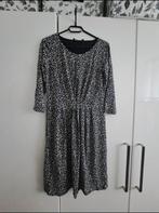 Maxmara max mara prachtige jurk. Heerlijke stof. Maat 38, Ophalen of Verzenden, Zo goed als nieuw, Maat 38/40 (M), Onder de knie