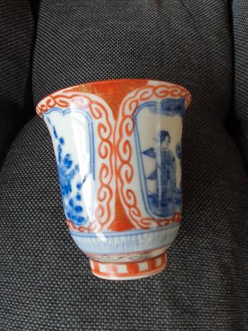 Antieke Chinese kop beschikbaar voor biedingen