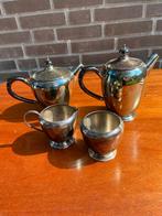 Mooi zilverkleurig theeservies (4-delig), Antiek en Kunst, Antiek | Servies compleet, Ophalen of Verzenden