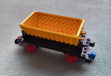 Lego trein 4,5 - 12 Volt blauwe rails kiepbak wagon groot.  beschikbaar voor biedingen