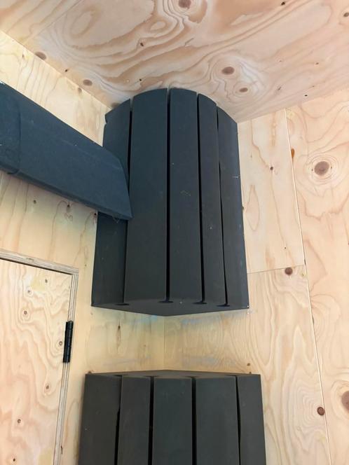 8x Professionele Bass Traps, Audio, Tv en Foto, Professionele Audio-, Tv- en Video-apparatuur, Zo goed als nieuw, Audio, Ophalen of Verzenden