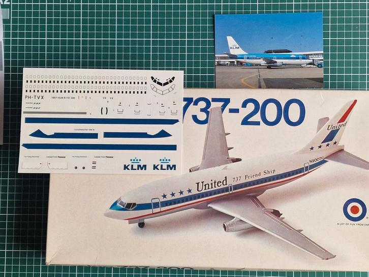 KLM Boeing 737-200 Entex 1:100 met KLM decals voor PH-TVX, Hobby en Vrije tijd, Modelbouw | Vliegtuigen en Helikopters, Zo goed als nieuw