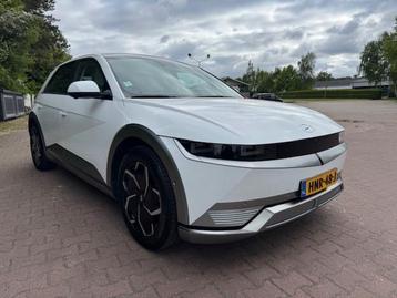 Hyundai IONIQ 5 LOUNGE 73KWH/PANO/360CAM/HUP/ACARPLAY/LEER beschikbaar voor biedingen
