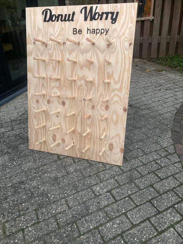 Donut Wall - 130x95 cm - Perfect voor Feestjes!, Huis en Inrichting, Keuken | Keukenbenodigdheden, Zo goed als nieuw, Ophalen