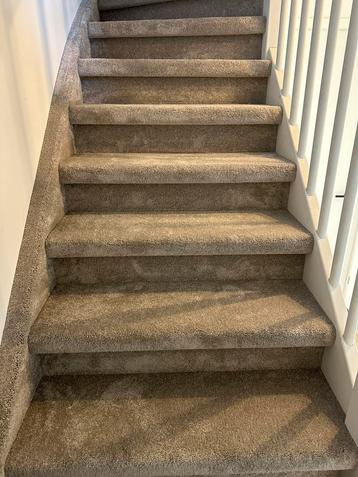 Tapijt op uw trap all-inn €499,- met luxe tapijten! beschikbaar voor biedingen