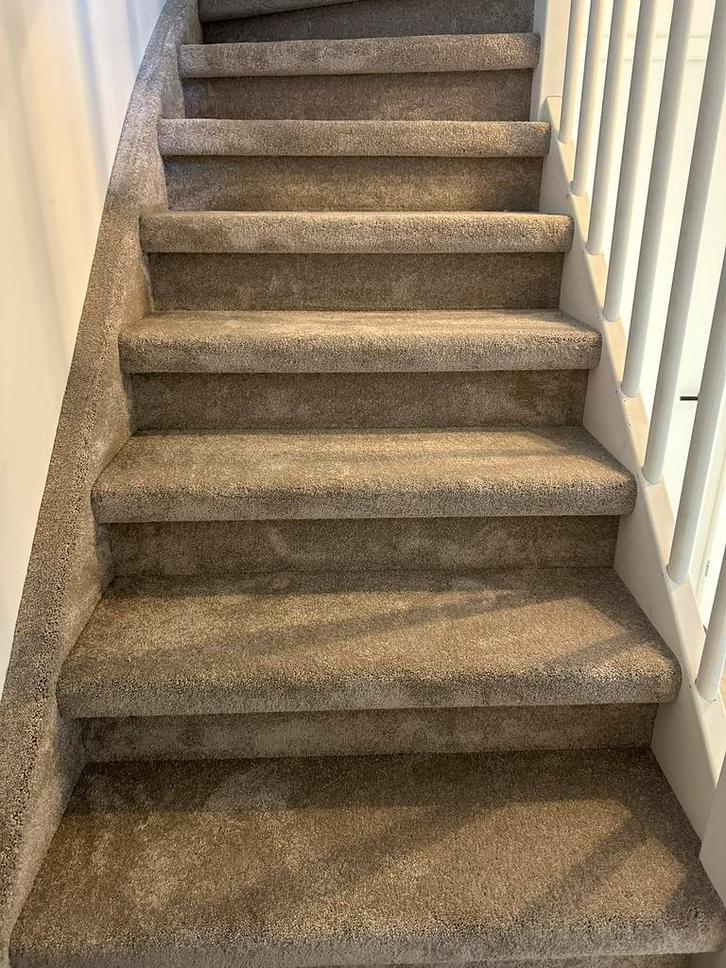 Tapijt op uw trap all-inn €599,- met luxe tapijten!, Huis en Inrichting, Stoffering | Tapijten en Kleden, Nieuw, 200 cm of meer