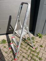 Aluminium Huishoudtrap !, Doe-het-zelf en Verbouw, Ladders en Trappen, Ophalen of Verzenden, Gebruikt, Trap, Minder dan 2 meter