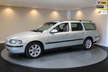 Volvo V70 2.4 Comfort Line *Automaat* Nwe APK! Trekhaak|Airc beschikbaar voor biedingen