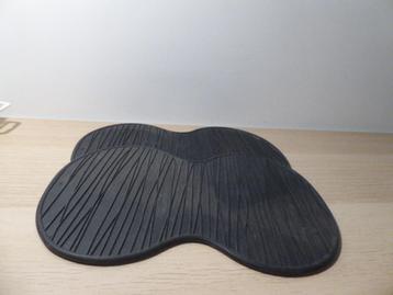 2 Siliconen pannenlappen/pannenonderzetters  beschikbaar voor biedingen