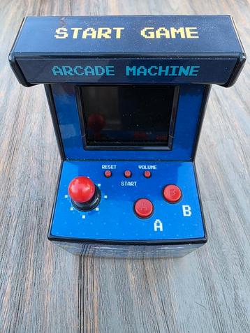 Arcade retro spel computer beschikbaar voor biedingen