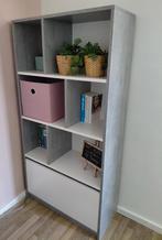 Keurige Billund boekenkast in nieuwstaat., Huis en Inrichting, Kasten | Boekenkasten, Ophalen, Zo goed als nieuw, 25 tot 50 cm