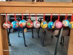 10 DISNEY KERSTBALLEN VAN METAAL WAAR EEN KADOOTJE IN KAN, Ophalen of Verzenden, Zo goed als nieuw