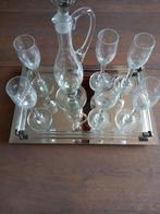 Glasset 5 glazen met karaf op spiegelplaat handgegraveerd, Antiek en Kunst, Antiek | Glas en Kristal, Ophalen