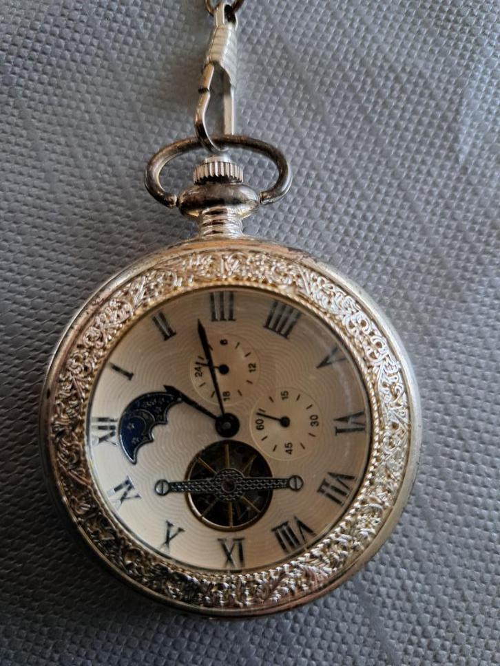 Zakhorloge verzilverd met ketting, Sieraden, Tassen en Uiterlijk, Horloges | Antiek, Zakhorloge, Overige merken, Zilver, Met ketting