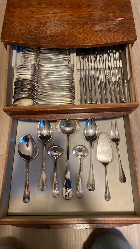 Verzilverd bestek Keltum Hollands glad  9 persoons, Huis en Inrichting, Keuken | Bestek, Gebruikt, Bestekset, Zilver, Vaatwasserbestendig