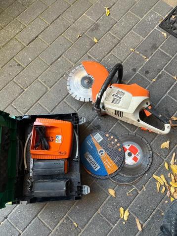 stihl bandenzaag doorlijper accu beschikbaar voor biedingen