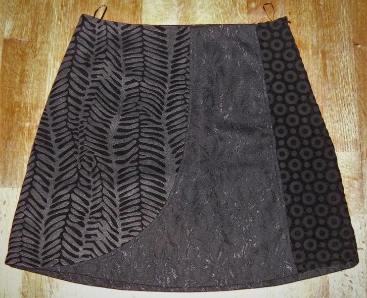 Mooi Rokje van Smash, Kleding | Dames, Rokken, Gedragen, Maat 42/44 (L), Zwart, Boven de knie, Ophalen of Verzenden