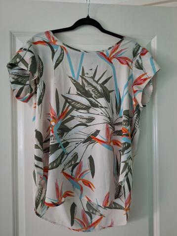 Only shirt XL beschikbaar voor biedingen