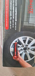 Elektrische bandenpomp auto/motor met accu & licht, Ophalen of Verzenden, Gebruikt