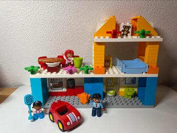 Duplo 10835 Familiehuis beschikbaar voor biedingen