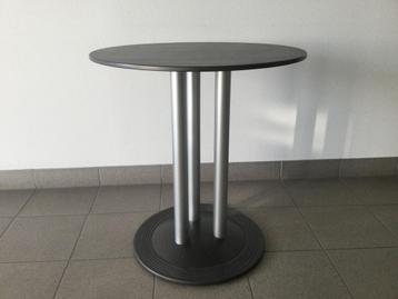 Leolux design bijzettafel antracietgrijs. beschikbaar voor biedingen