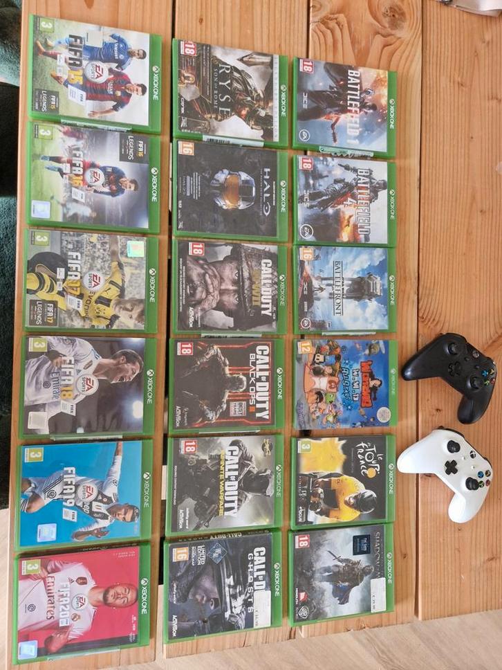 Xbox Games + 2 Controllers, Spelcomputers en Games, Games | Overige, Sport, 3 spelers of meer, Vanaf 3 jaar, Ophalen of Verzenden