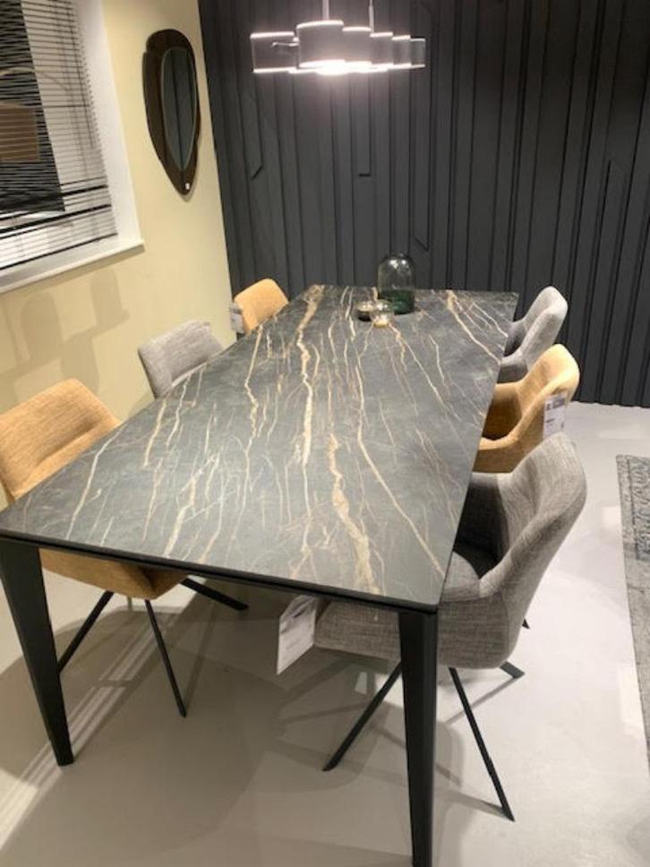Eetkamertafel Nardo Montel, Huis en Inrichting, Tafels | Eettafels, Nieuw, 50 tot 100 cm, 200 cm of meer, Vijf personen of meer