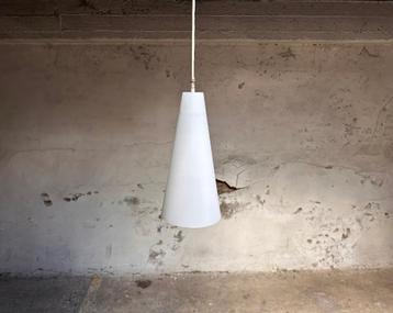 Vintage hanglamp uit de jaren 60 beschikbaar voor biedingen