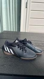 Adidas predator zaalvoetbalschoenen mt 34, Sport en Fitness, Maat XS of kleiner, Schoenen, Ophalen of Verzenden, Zo goed als nieuw