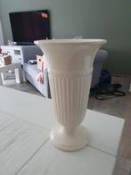 Wedgwood Edme Vaas, hoogte 22 cm, Overige kleuren, Aardewerk of Porselein, Ophalen of Verzenden, Zo goed als nieuw