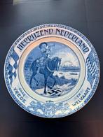 Herrijzend Nederland naar vrede en welvaart bord, Antiek en Kunst, Antiek | Keramiek en Aardewerk, Ophalen